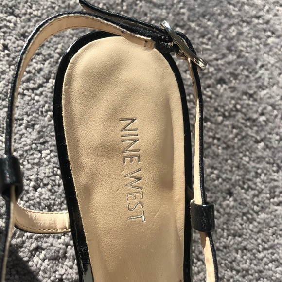 Elegant Nine West Heels - Picture 3 of 5
